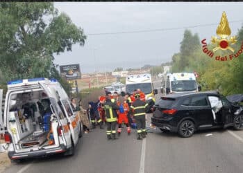 Arzachena, la statale 125 si macchia di sangue: morti due giovani di 20 anni, gravissimo un sedicenne