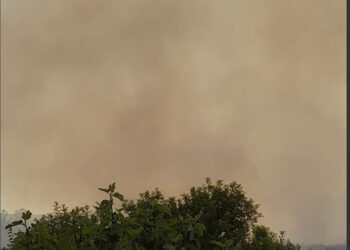 Furtei, nuovo incendio nelle campagne del paese: in volo anche due elicotteri per domare le fiamme