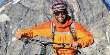 Tragedia in Val Gardena, muore a 48 anni dopo una caduta il biker ed influencer Andreas Tonelli