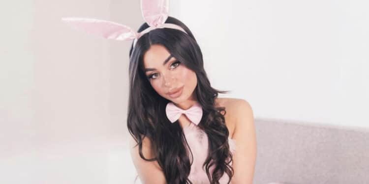 Monserrato, contro la presenza della pornostar alla festa interviene anche il prete: “Non è opportuno”