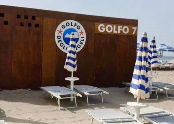 A Cagliari “Un mare di emozioni”: in un mese 250 disabili gratuitamente al Poetto