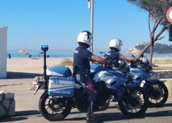 Cagliari, 9 nuovi agenti di polizia nella provincia per l’estate 2025