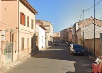 Serramanna, si schianta sul muro dopo un malore alla guida: donna in ospedale