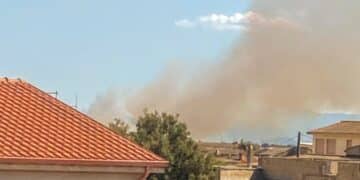 Allarme incendi nel Sud Sardegna: a Nuraminis anche gli elicotteri in volo per cercare di domare le fiamme
