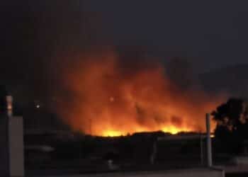 Assemini, la piaga degli incendi non si ferma: grosso rogo nei pressi di Ponti Nou