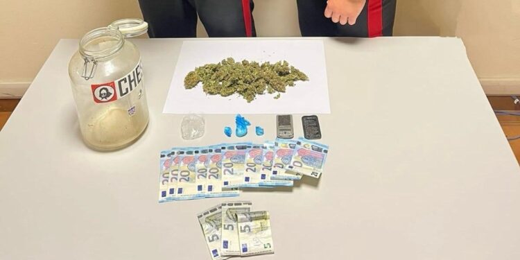 Flumini di Quartu, 36enne arrestato in flagrante mentre spacciava cocaina