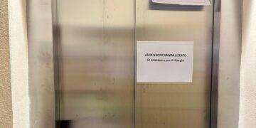Cagliari, prima guasto poi vandalizzato: fuori uso da due settimane l’ascensore del mercato di piazza Nazzari