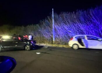 Paura in viale Marconi: tamponamento tra due auto, traffico in tilt verso Quartu