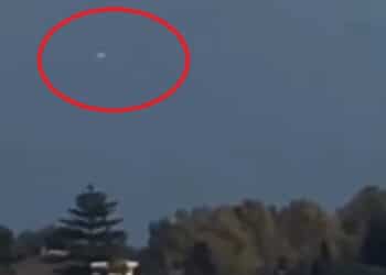 Ancora apparizioni nei cieli della Sardegna: un “ufo” avvistato a La Marinedda