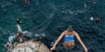 Porto Flavia ha ospitato la prima giornata della Coppa del Mondo di High Diving