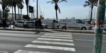 Cagliari, finalmente: dopo mesi di attesa ripristinato il semaforo a metà di via Roma