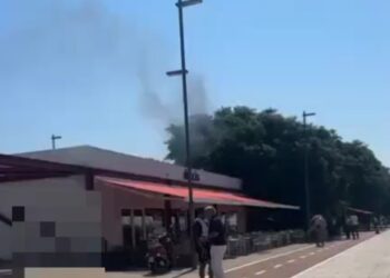 Cagliari, momenti di apprensione alla caffetteria Dulcis di Su Siccu: locale evacuato per un guasto elettrico (VIDEO)