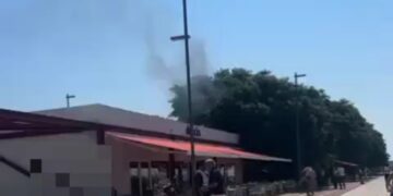 Cagliari, momenti di apprensione alla caffetteria Dulcis di Su Siccu: locale evacuato per un guasto elettrico (VIDEO)