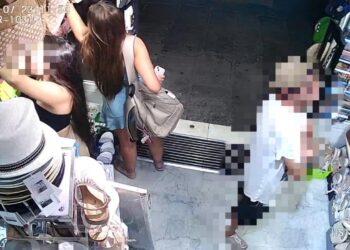 Cagliari, ladri seriali colpiscono ogni giorno Z-ONE fashion nel Largo: “Siamo qui per lavorare, non per rincorrere i malviventi” (VIDEO)