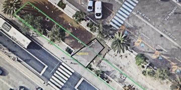 Cagliari, via Roma più ordinata ma meno funzionale: sparito il percorso pedonale verso il viale alberato