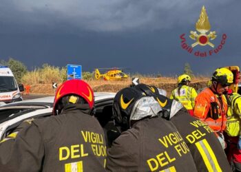 Senorbì, scontro fra due auto sulla 128: 3 feriti in codice rosso