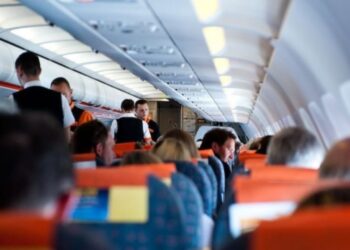 Odissea sul volo Ryanair Perugia-Cagliari: passeggeri bloccati a bordo per più di un’ora e mezza