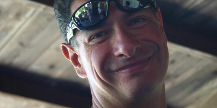 Incidente in moto a Villasimius, addio al 55enne Luca Rivera