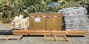 Stabilimento balneare abusivo a Chia, scattano sequestri e sanzioni: restituiti 500 metri di spiaggia ai bagnanti