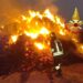 Paura a Villasor, fiamme in un fienile: intervento dei vigili del fuoco