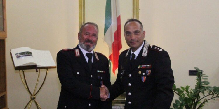 Si tuffa e salva un bagnante a Cala Sinzias, elogi per l’Appuntato Scelto Vincenzo Marangoni