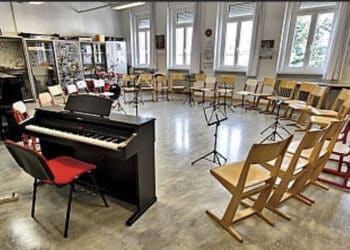 Cagliari, individuate le prime risorse per la riqualificazione della Scuola Civica: stanziati 150.000 euro per l’insonorizzazione dello stabile