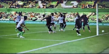 Cagliari, Luvumbo di tacco regala il pareggio ai rossoblù nel secondo incontro con il Racing Santander