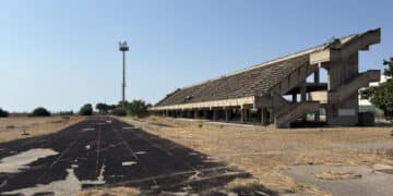 Quartu Sant’Elena, nuova vita per lo stadio Is Arenas: via gli abusivi dagli spogliatoi e dalla casa del custode