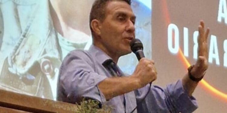 Vannacci a Selargius, l’europarlamentare e vicesegretario federale della Lega incontra i cittadini