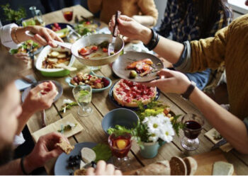Pranzo di Ferragosto, FIPE Sud Sardegna: “Il 70 per cento dei ristoranti resterà aperto, menù fissi tra 40 e 80 euro e prodotti identitari”