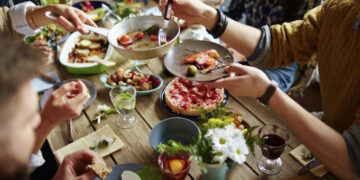 Pranzo di Ferragosto, FIPE Sud Sardegna: “Il 70 per cento dei ristoranti resterà aperto, menù fissi tra 40 e 80 euro e prodotti identitari”