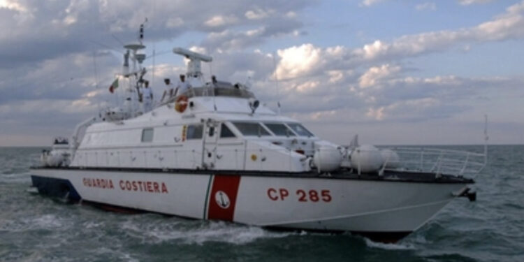 Tragedia a Lampedusa, morti 26 migranti fra cui una neonata