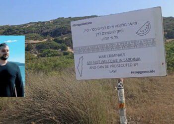 Chia, è Luisi Caria l’autore dei cartelli contro i criminali di guerra che stanno massacrando il popolo palestinese: “Non è contro gli israeliani“