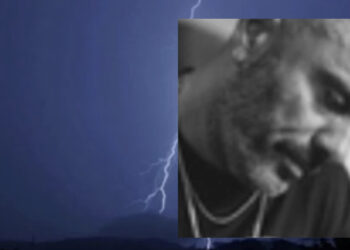 Colpito da un fulmine mentre è in vacanza in moto, muore 42enne