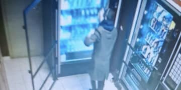 Elmas, furto con scasso alle macchinette di via Sulcitana: “Ci scusiamo con i nostri avventori”