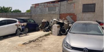 Abusive e pericolose per la salute: due officine sequestrate nel Cagliaritano