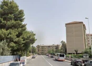 Cagliari, tentato furto in un bar pizzeria: l’allarme mette in fuga i malviventi