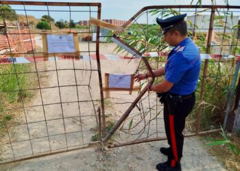 Cagliari, maxi discarica di veleni tossici e rifiuti pericolosi: danni all’ambiente per centinaia di migliaia di euro