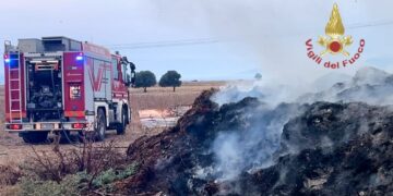 Monastir, un incendio devasta un’azienda agricola: distrutti fienile e attrezzi