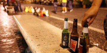 Cagliari, alcolici venduti a minorenni che il sabato sera trasformano la città in un ring