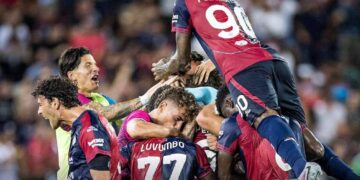 Cagliari-Fiorentina 1-1, la zampata di San Luperto riacciuffa i viola: primo punto per Pisacane