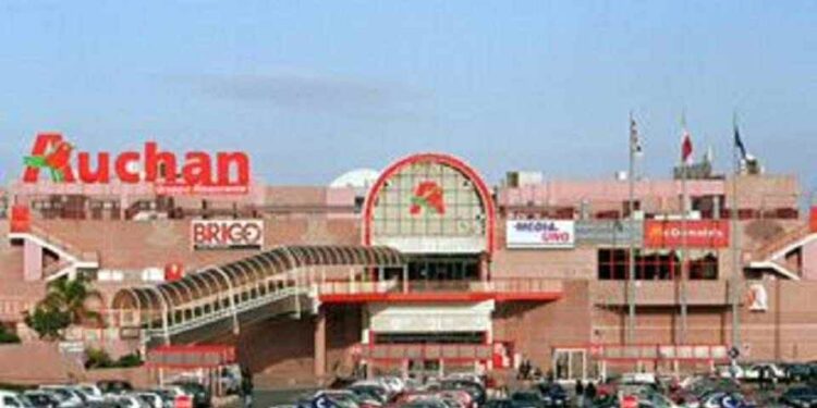 Cagliari, come erano belle le Città Mercato: in migliaia a spinte nei negozi, ora a Pirri regna la cattedrale nel deserto