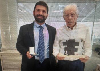 Cagliari, il re dell’Acentro compie cento anni: a Nanni Fodde gli auguri di tutta la città e del Comune