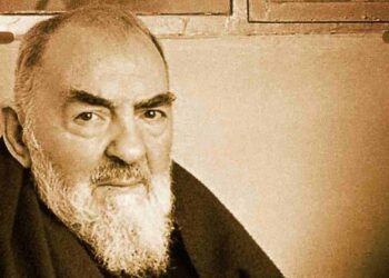 10 agosto 1910, Padre Pio è ordinato sacerdote all’età di 23 anni
