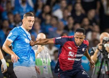 Napoli-Cagliari 1-0, il super bunker di Pisacane regge sino a 20 secondi dalla fine: una beffa atroce