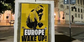 Dal North Carolina a Cagliari: il ricordo di Iryna Zarutska nei manifesti del blocco studentesco  (VIDEO)