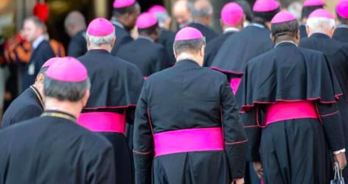 I vescovi sardi contro il suicidio assistito: “Inaccettabile aiutare qualcuno a morire, la vita va sempre difesa”