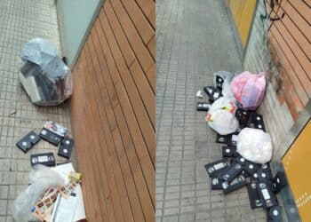 Cagliari, tra i rifiuti abbandonati spuntano videocassette e riviste pornografiche