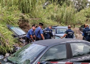 Una discarica illegale di lamiere a San Gavino Monreale, denunciato un 44enne