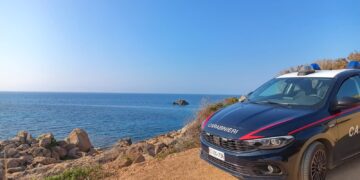 17 iraniani sbarcano clandestinamente a Cala Cipolla: si cercano in mare i dispersi di un naufragio